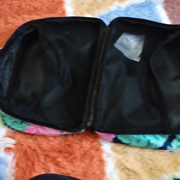 Hurley Pink Tropical Floral Cosmetic Bag - Picture 4 of 8